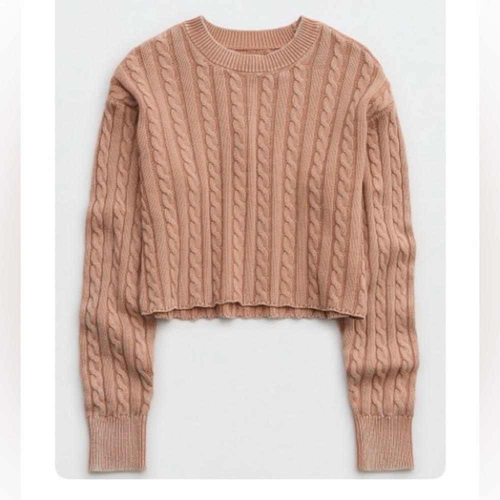 Aerie cropped cable knit sweater